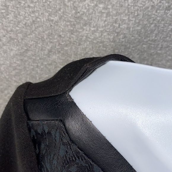 Tahari. Women’s black zip up dress. AS IS - Picture 9 of 11